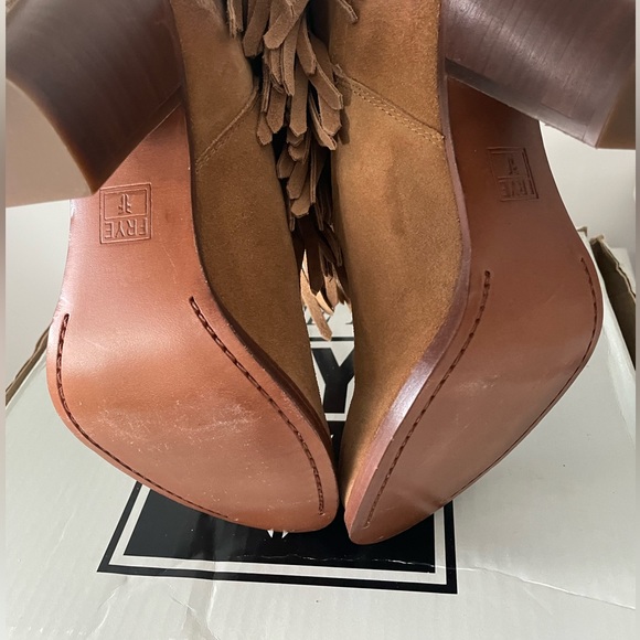FRYE suede western style bootie with fringe - Picture 5 of 8